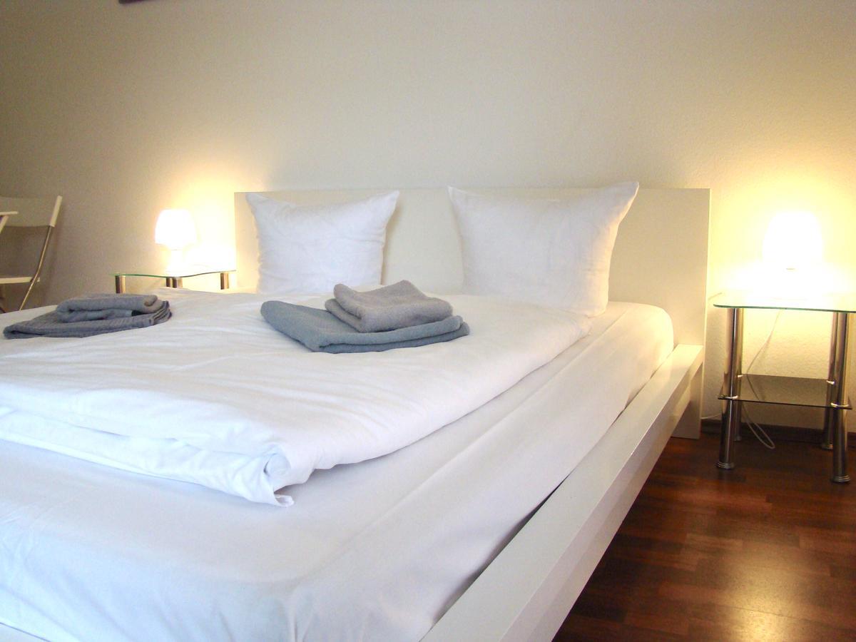 Hostel Rooms&apartment Near Zoologischen Garten *