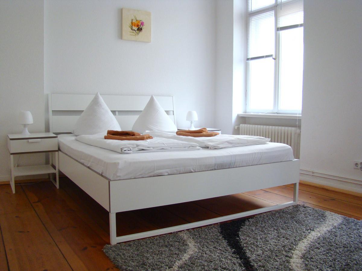 Rooms&apartment Near Zoologischen Garten Hostel